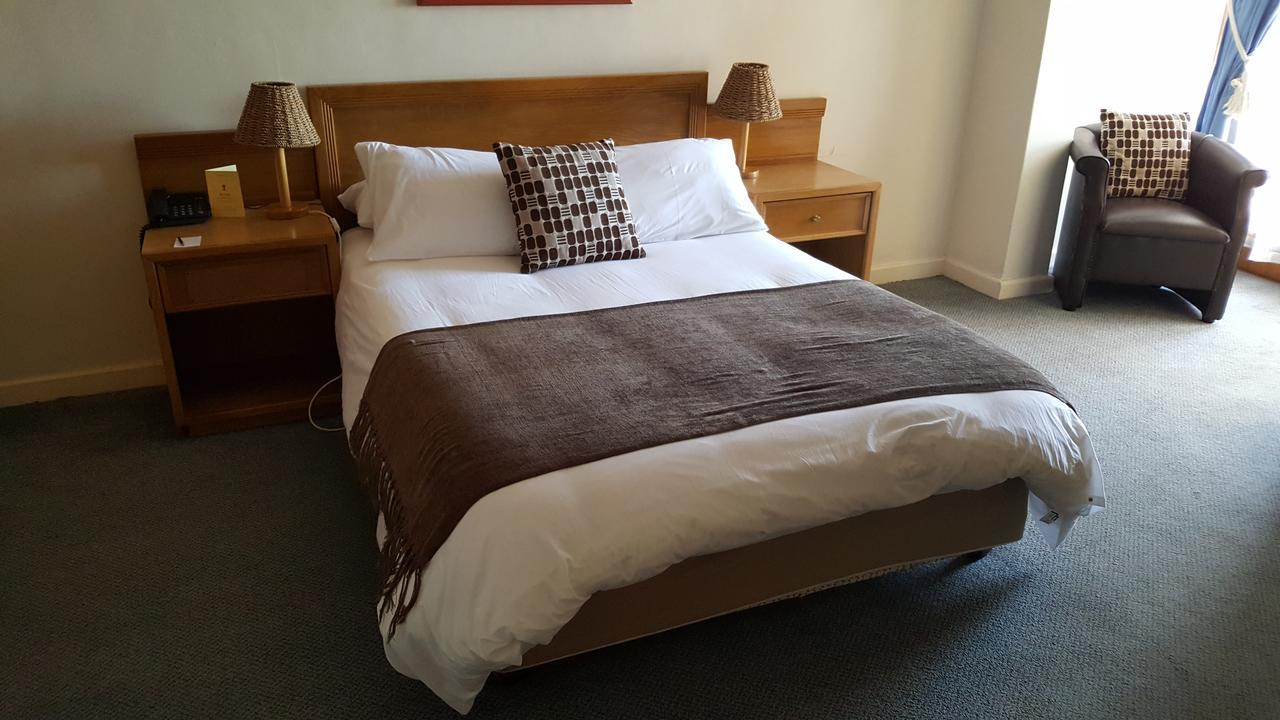 Lambertʼs Bay Lamberts Bay Hotel מראה חיצוני תמונה