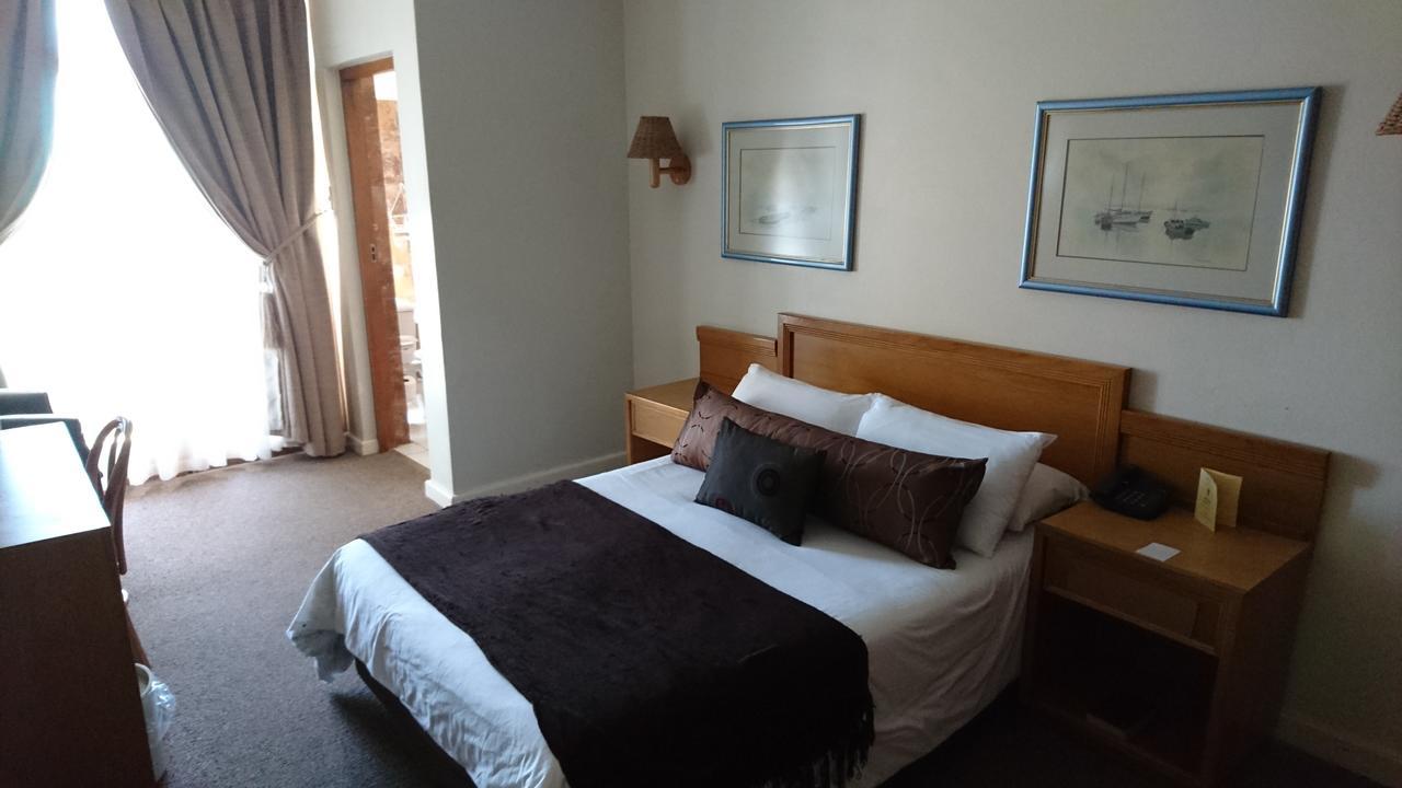 Lambertʼs Bay Lamberts Bay Hotel מראה חיצוני תמונה