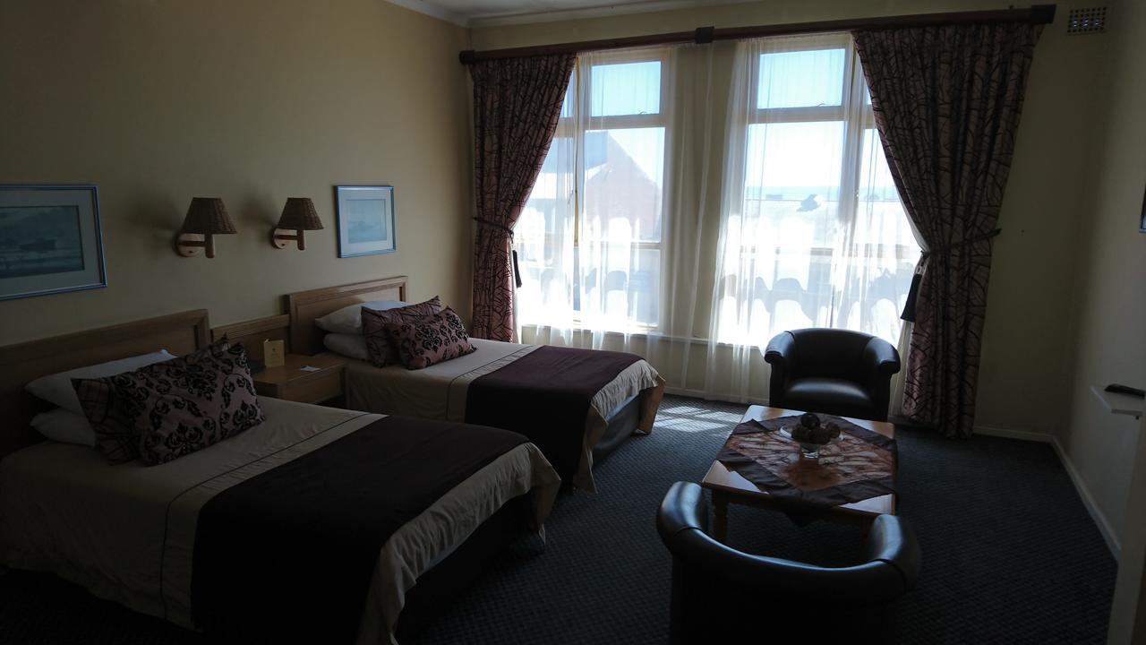 Lambertʼs Bay Lamberts Bay Hotel מראה חיצוני תמונה