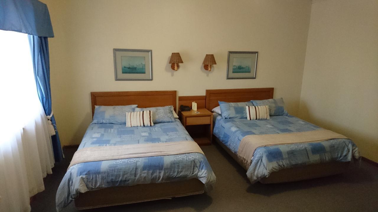 Lambertʼs Bay Lamberts Bay Hotel מראה חיצוני תמונה