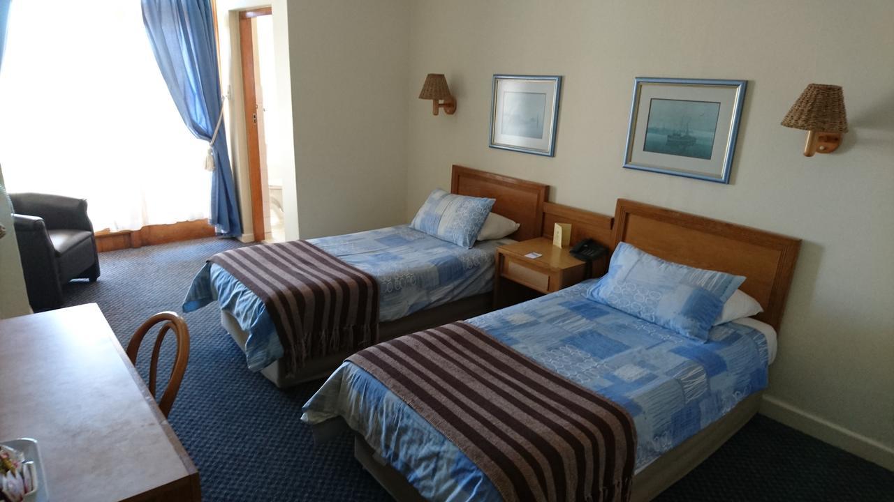 Lambertʼs Bay Lamberts Bay Hotel מראה חיצוני תמונה